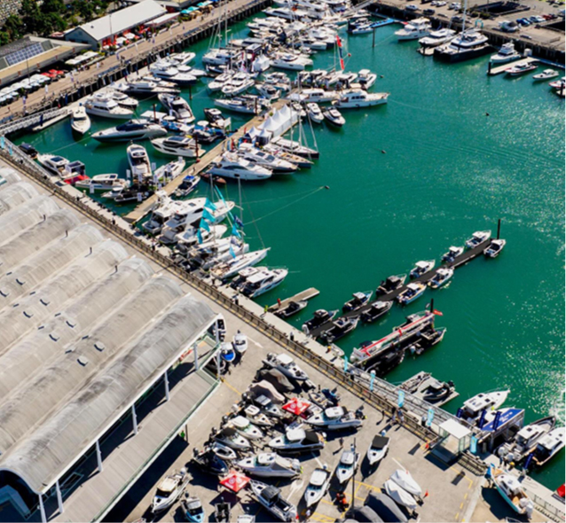 Palm Beach Motor Yachts